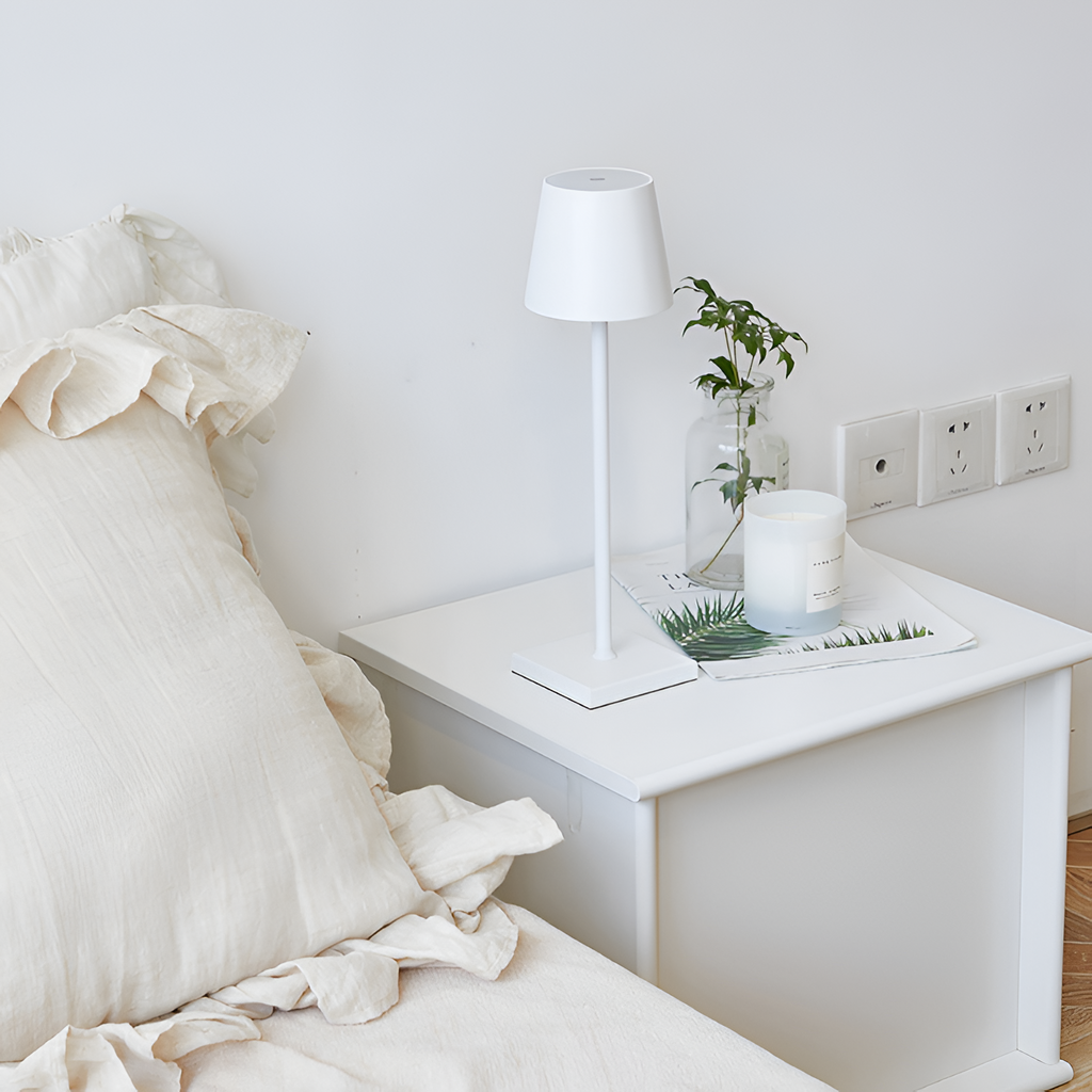 Minimalistisk Trådløs Bordlampe - Dæmpbar