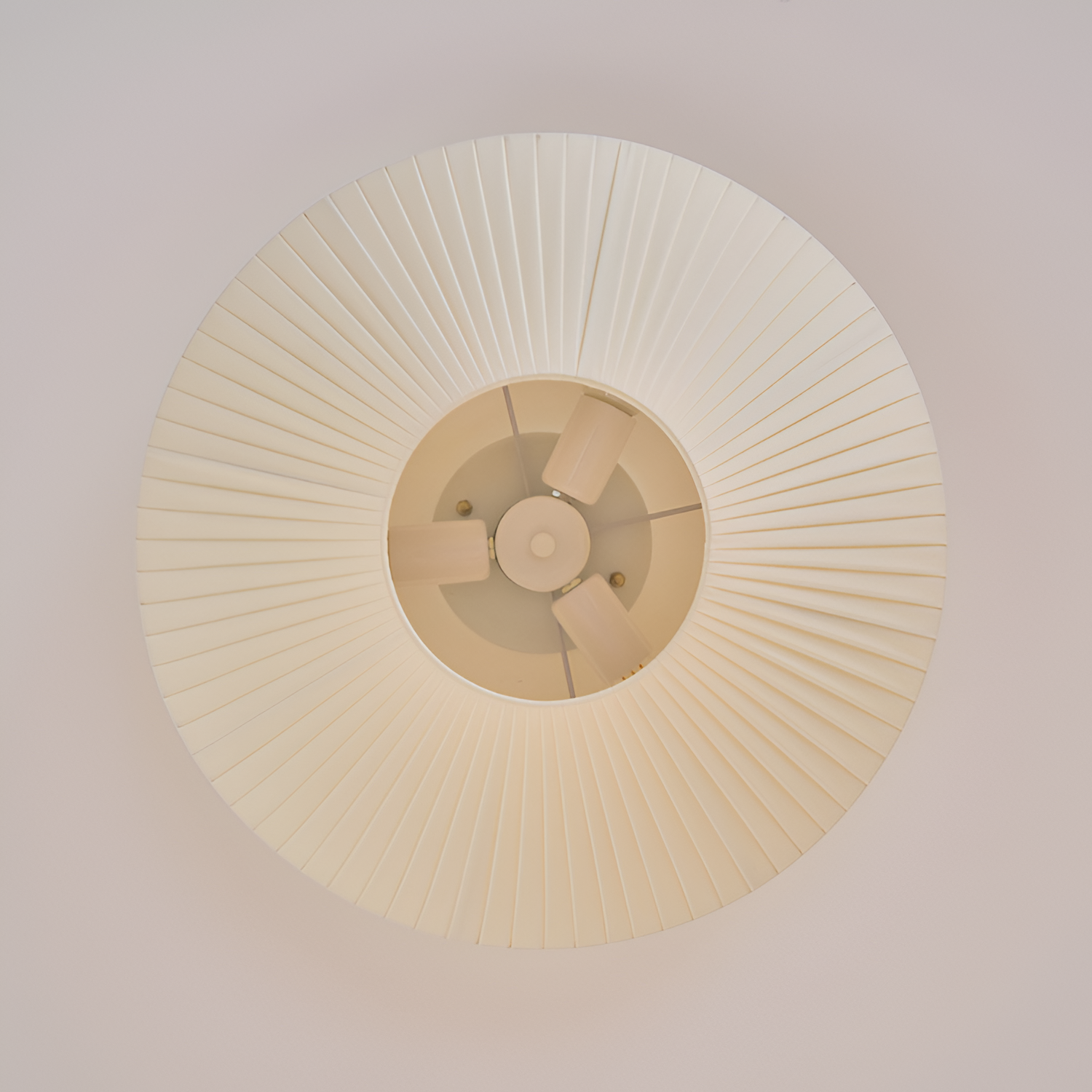 Plisseret Minimalistisk Loftlampe - Dæmpbar