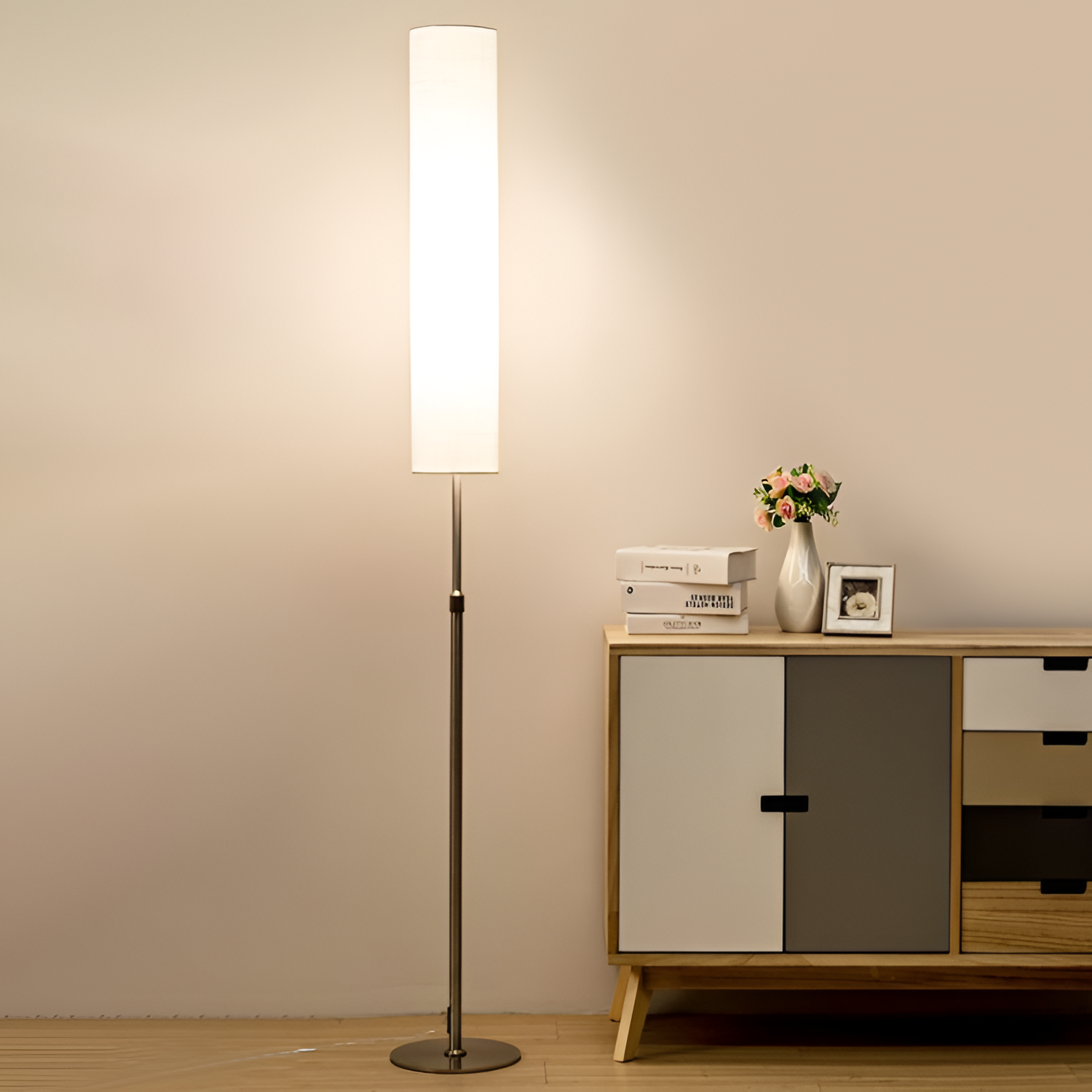 Minimalistisk Cylindrisk Gulvlampe - Justerbar