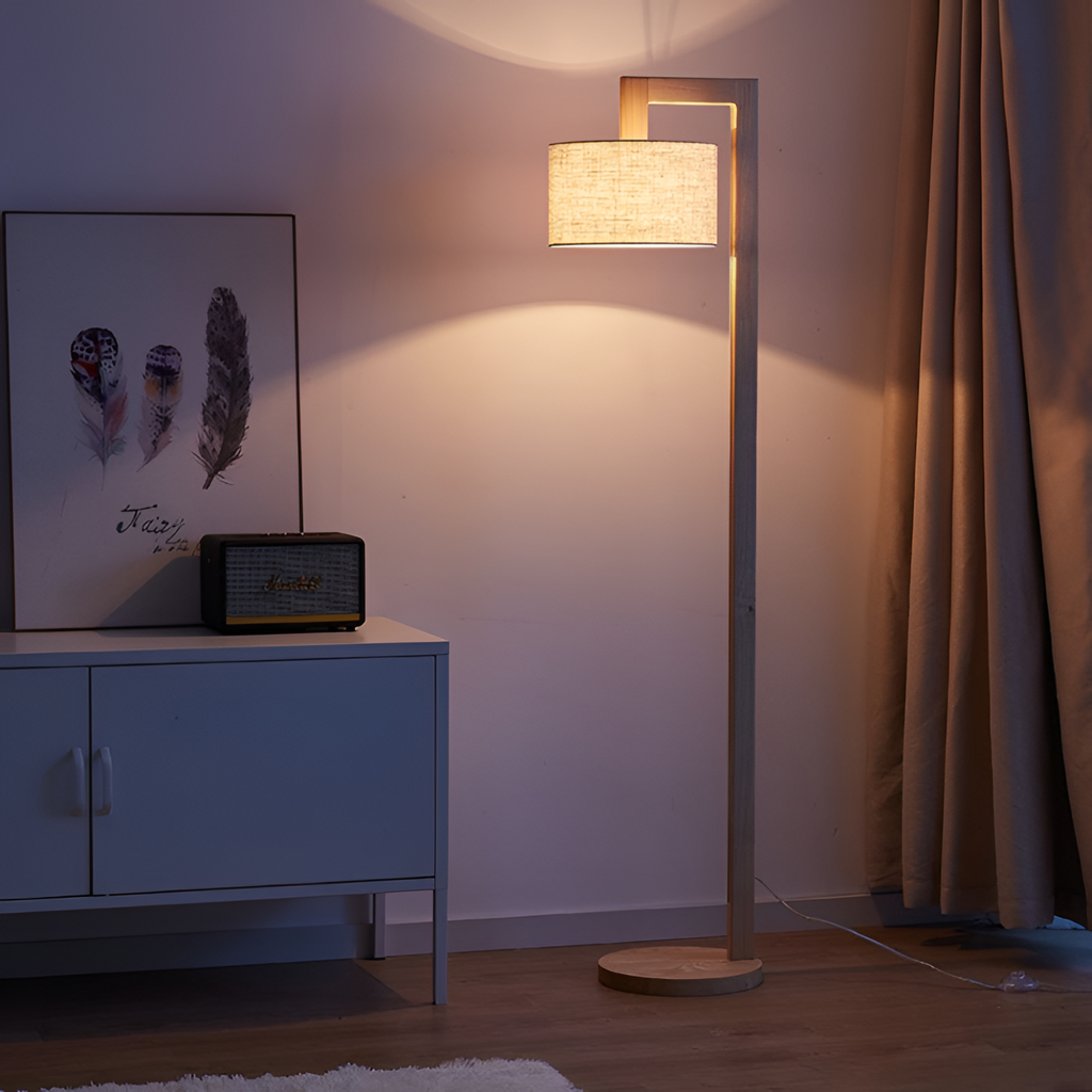 Minimalistisk Gulvlampe i Træ - Stilren