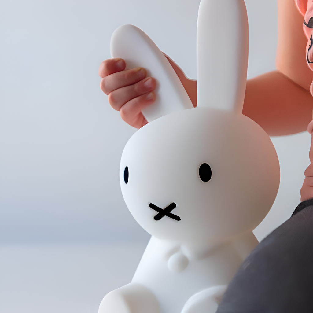 Miffy Kanin Siddende Bordlampe - Transportabelt Natlys