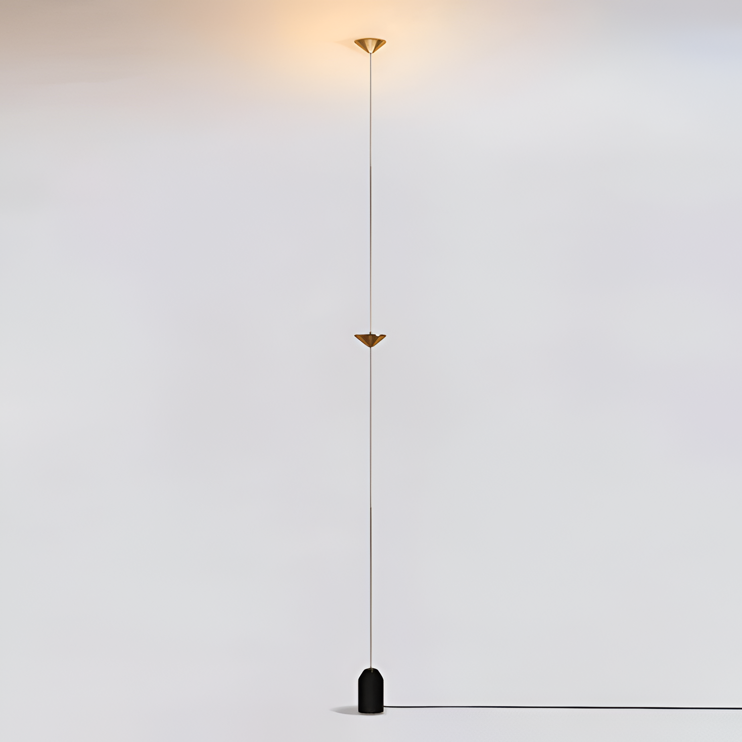 Minimalistisk Soreluna Gulvlampe - Justerbar