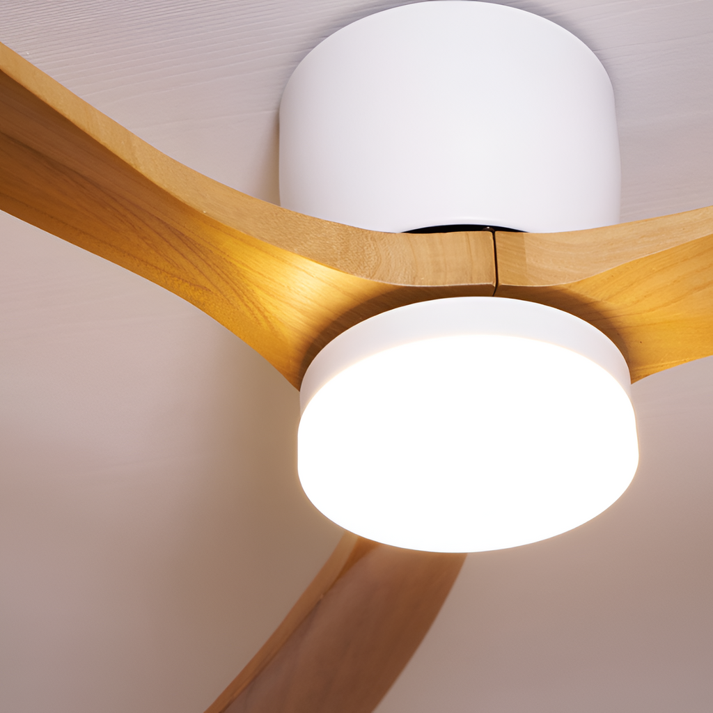 Nordisk Træ Loftsventilatorslampe - Justerbar