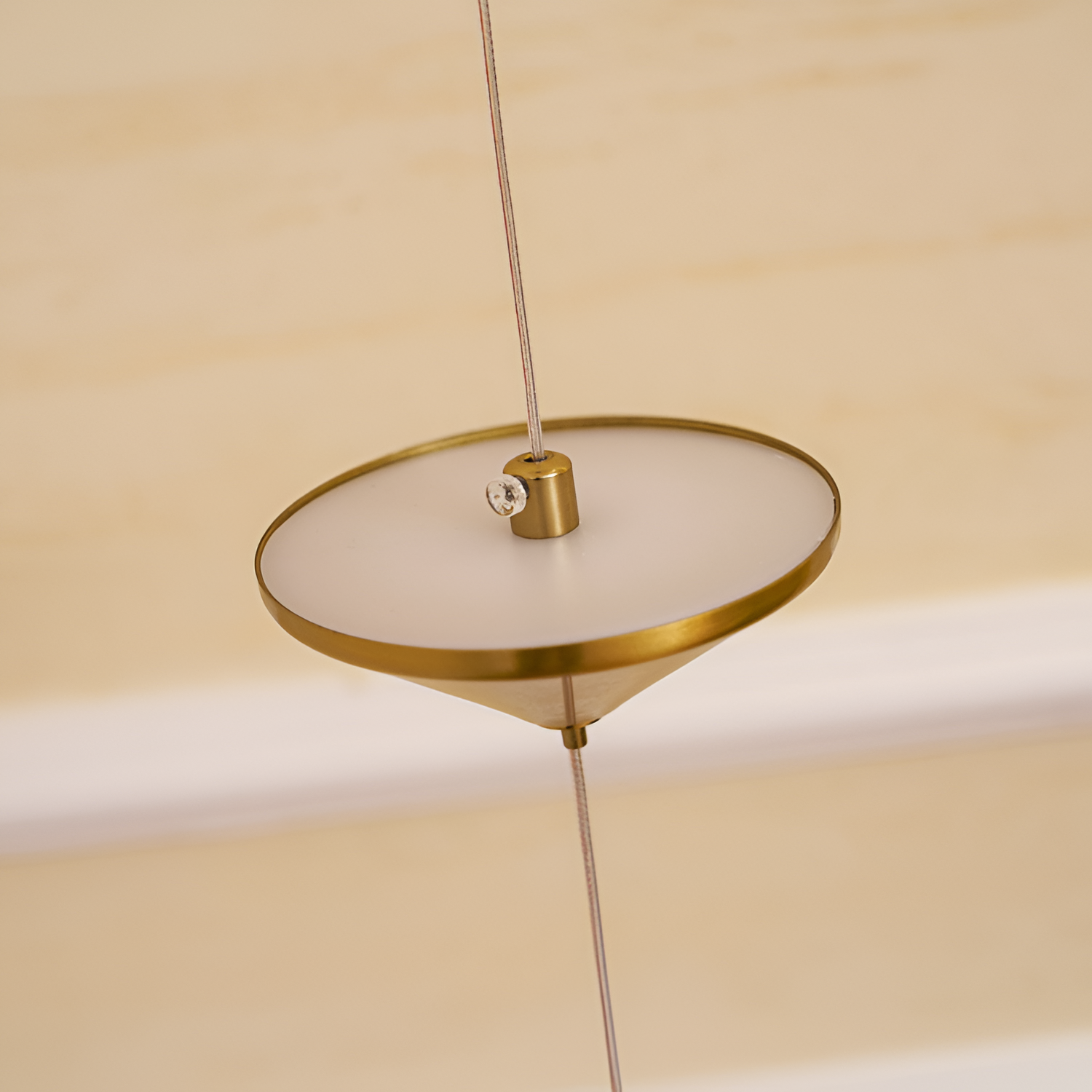 Minimalistisk Soreluna Gulvlampe - Justerbar