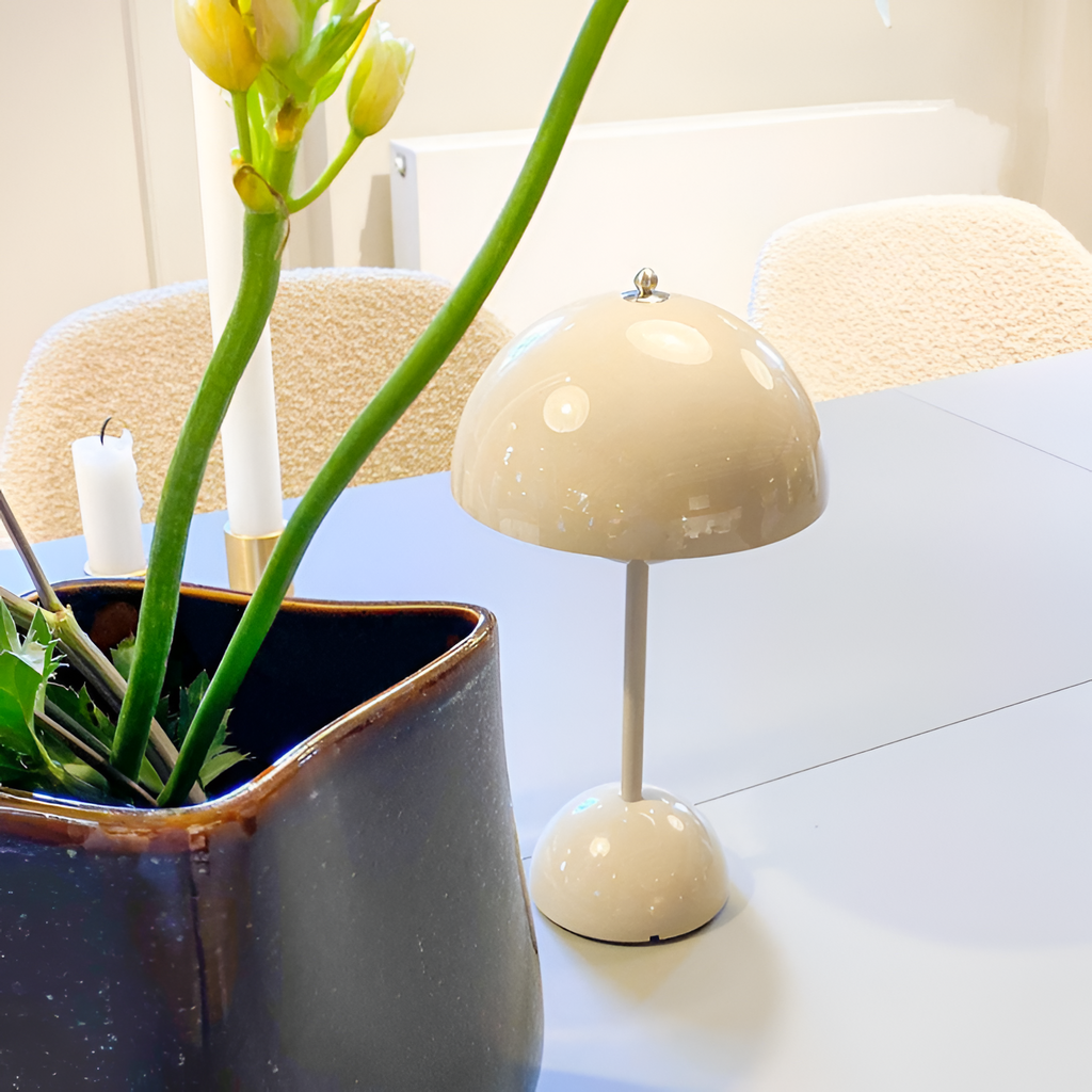 Minimalistisk Bærbar Bordlampe - Dæmpbar