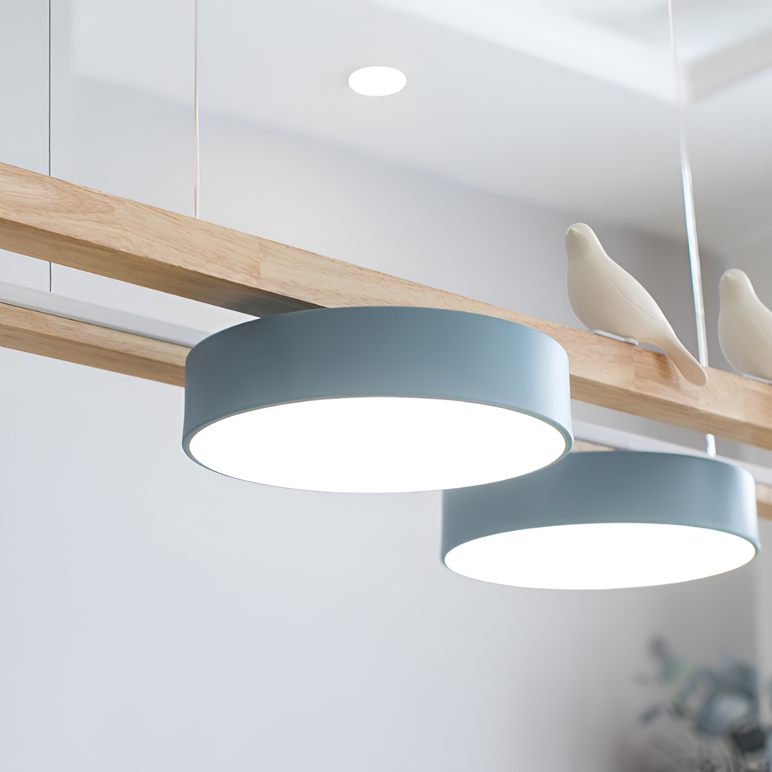 Nordisk Lineær Lysekrone - Minimalistisk