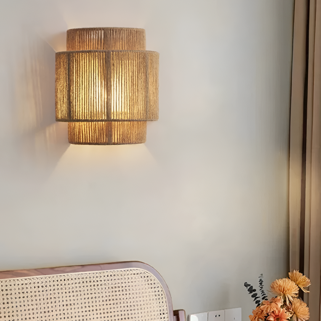 Væglampe med rattan-håndtag – LED-væglampe