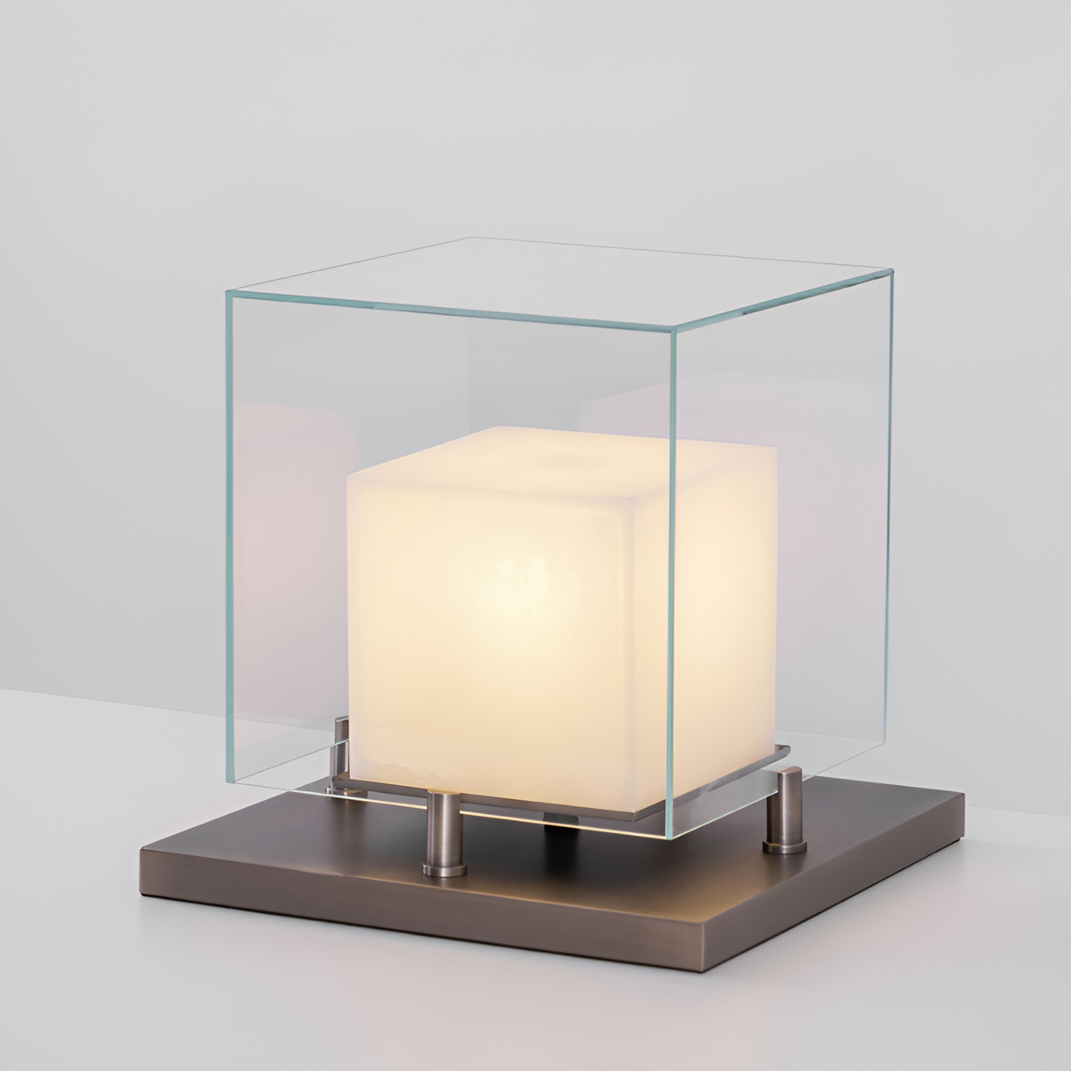 Minimalistisk Geometrisk Bordlampe - Industriel