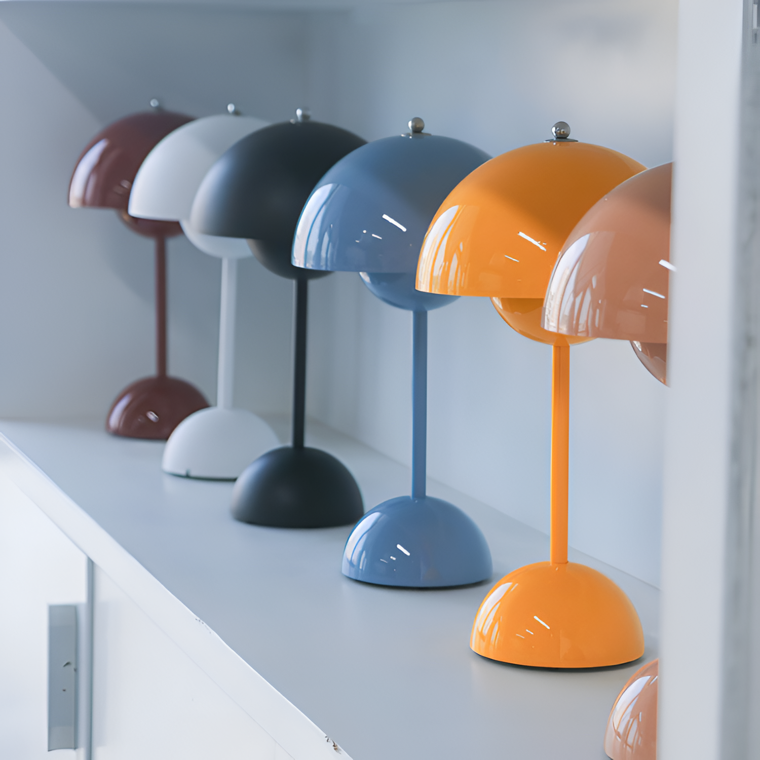 Minimalistisk Bærbar Bordlampe - Dæmpbar