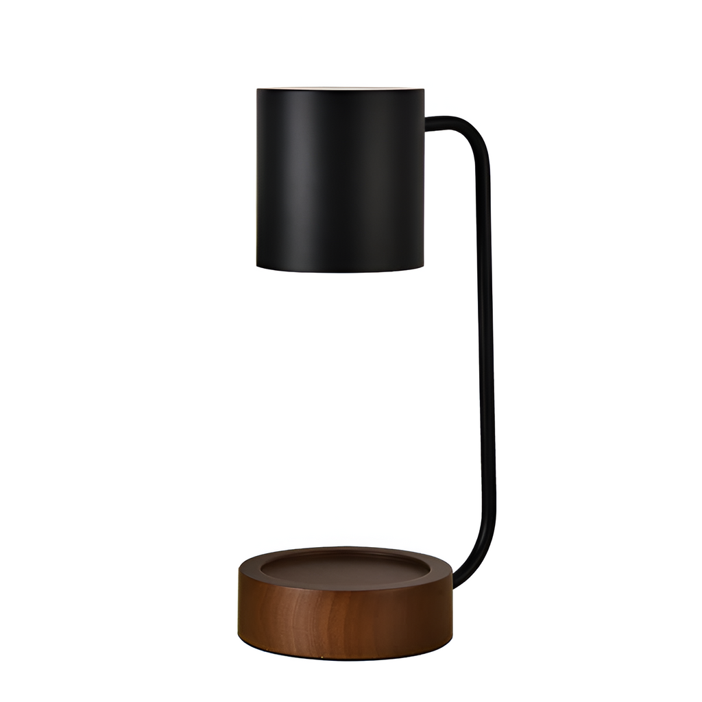 Minimalistisk bordlampe i træ med smeltevoks – lysdæmpbar