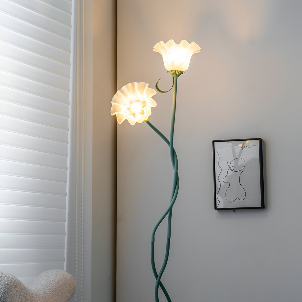 Blomstret buet gulvlampe - justerbar