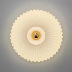 Retro-lampe i ribbet glas med bølgemønster – lysdæmpbar
