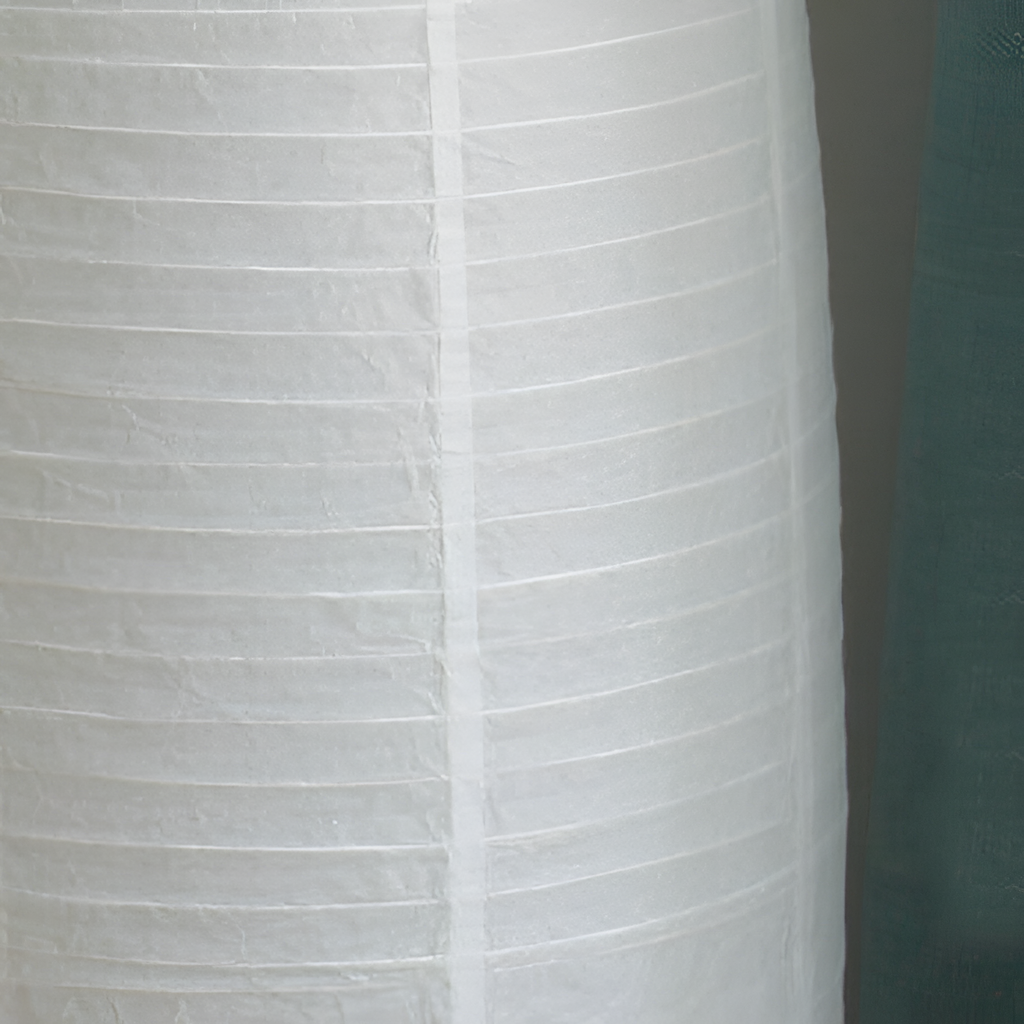 Rillet Høj Papirlampe - Minimalistisk