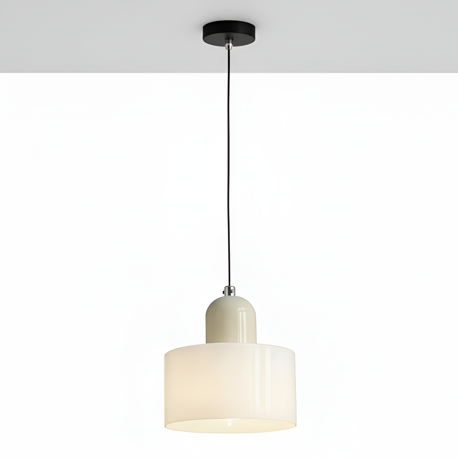 Nordisk pendel i cirkulært glas – Bauhaus