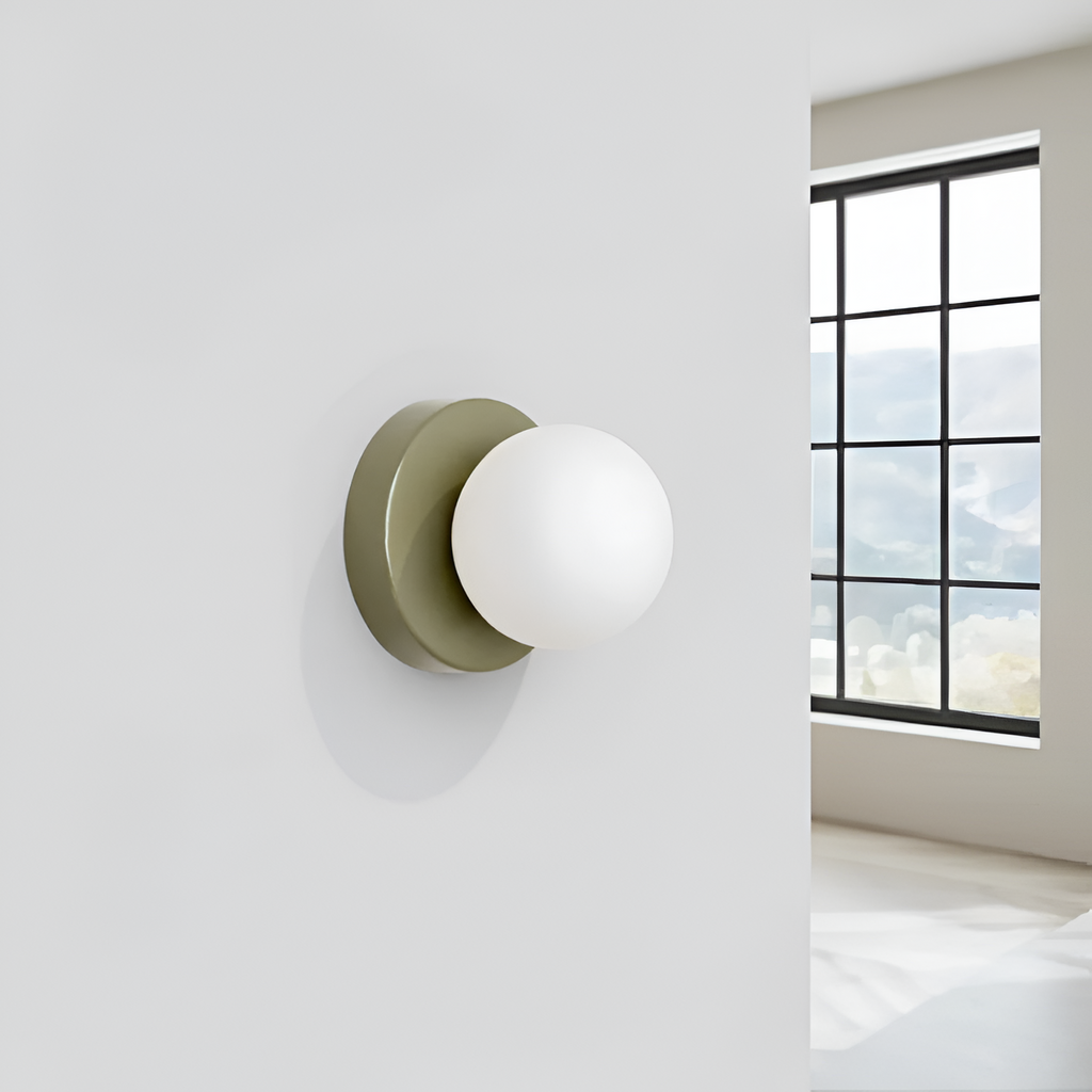 Nordisk Ball LED-væglampe – Moderne belysning til soveværelset