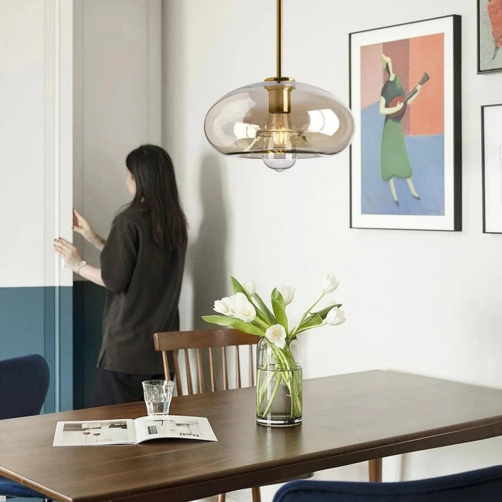 Ravfarvet Glaspendel - Moderne Belysning til Spisestuen