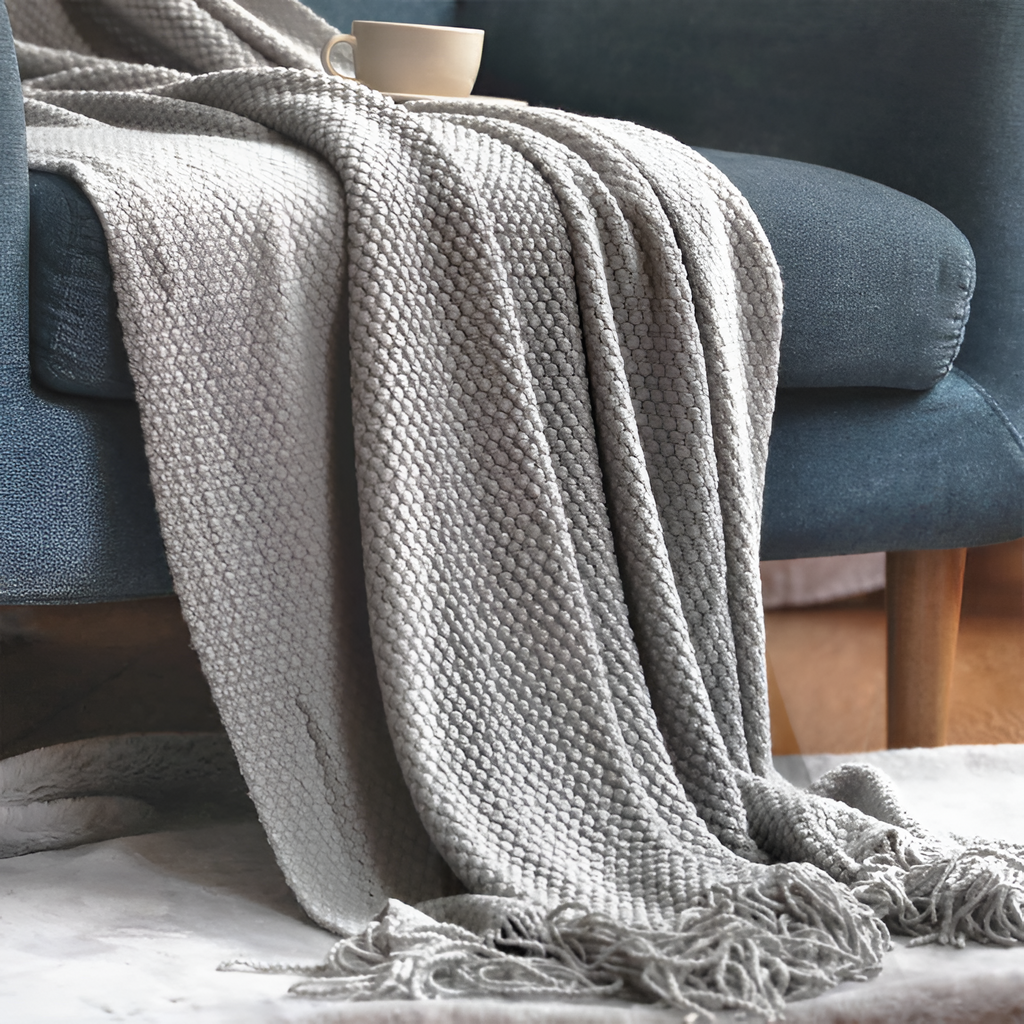 Grovstrikket Plaid Med Frynser - Minimalistisk
