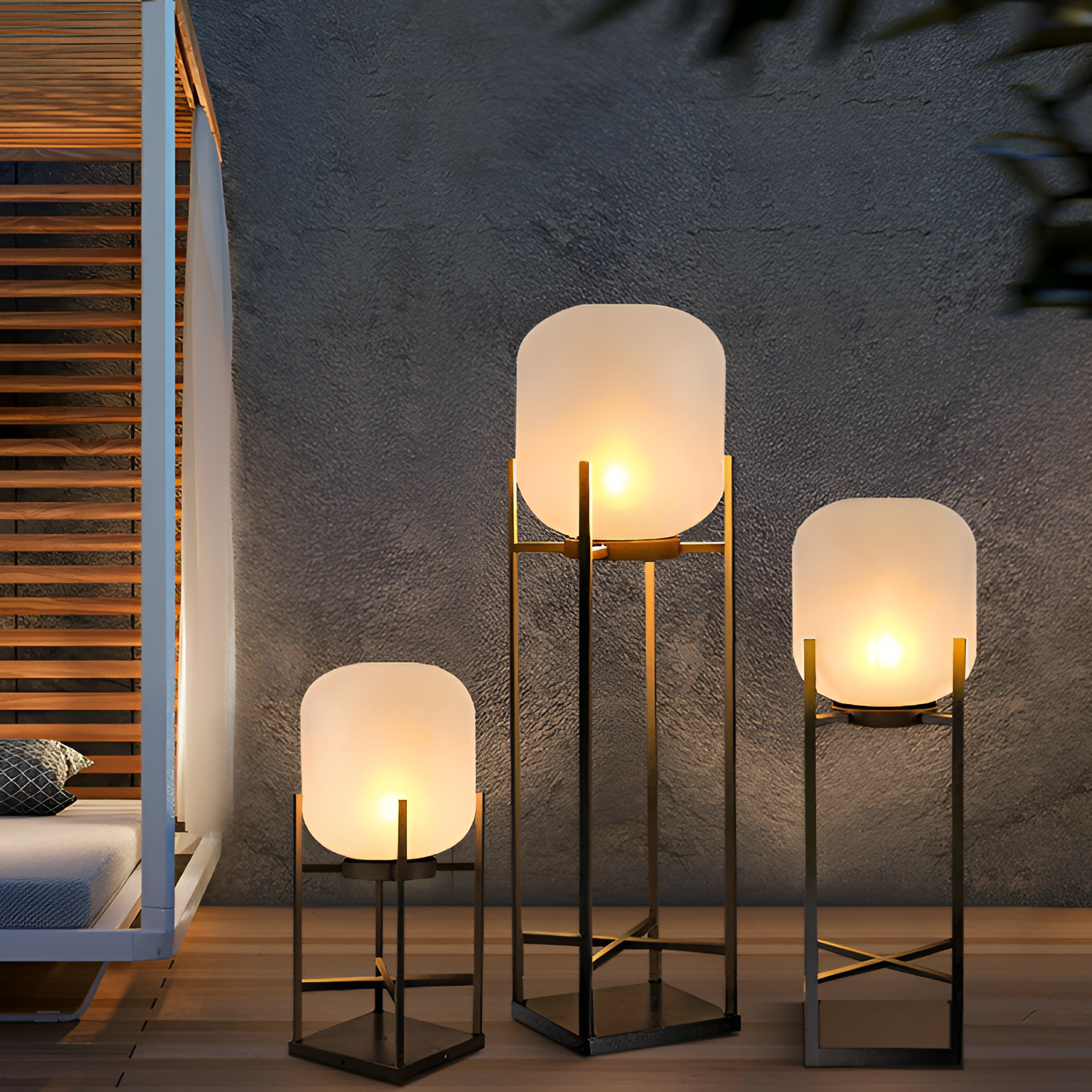 Geometrisk Industriel Solcelle Gulvlampe - Minimalistisk