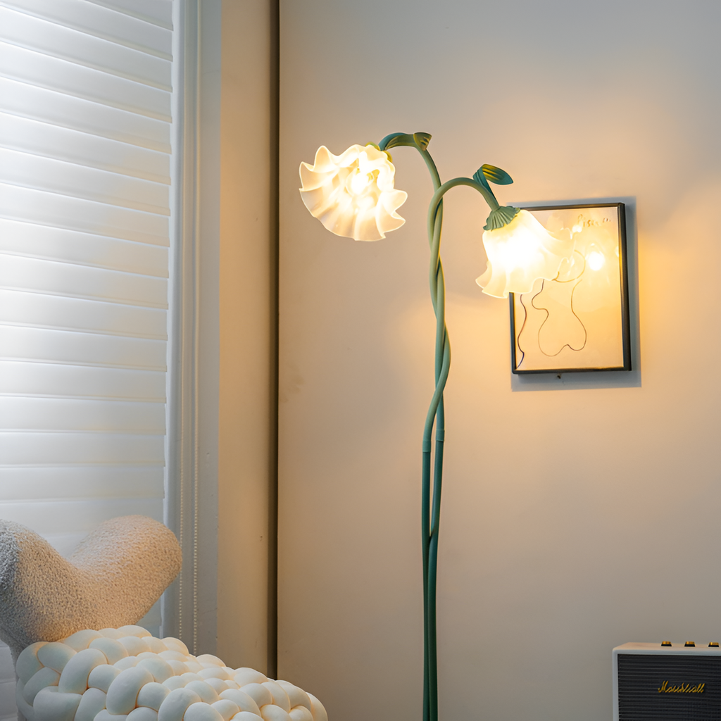 Blomstret buet gulvlampe - justerbar